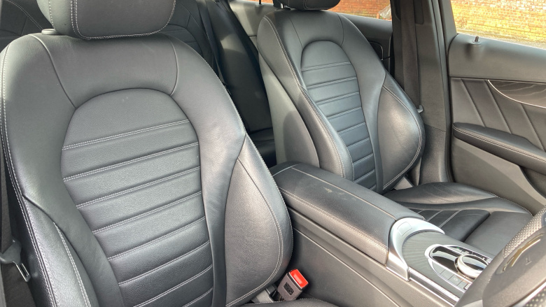 Mercedes-Benz C-Class C300d AMG Line Edition 4dr 9G-Tronic Diesel Saloon